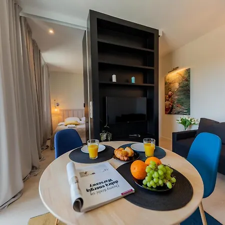 Kazou Apartment