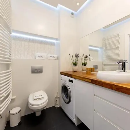 Kazou Apartment